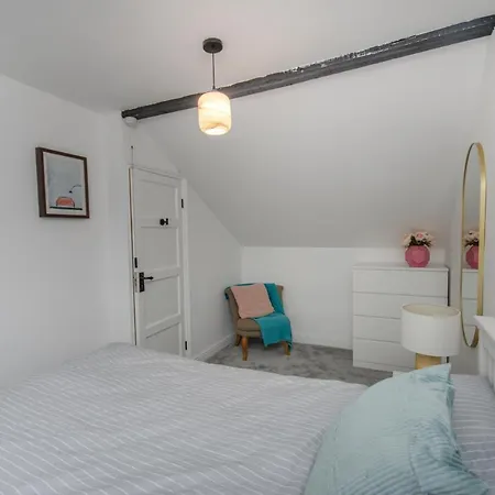 Hideaway * Bristol