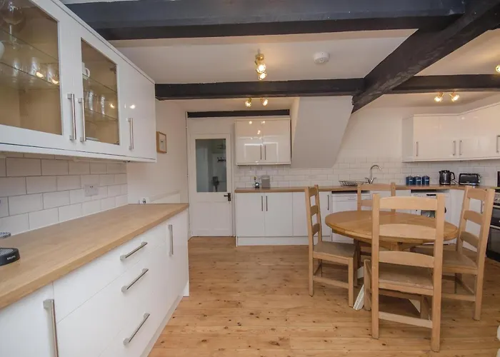 Hideaway Бристоль